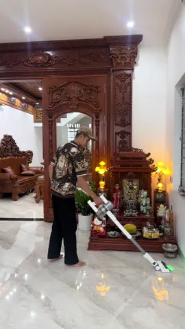 Sử dụng máy hút bụi không dây Masuto thay cho chổi thông thường. Nhà lúc nào cũng sạch không có bụi mịn#quynh23tuoi #xaynha #masuto #mayhutbuikhongday#xuhuongtiktok 