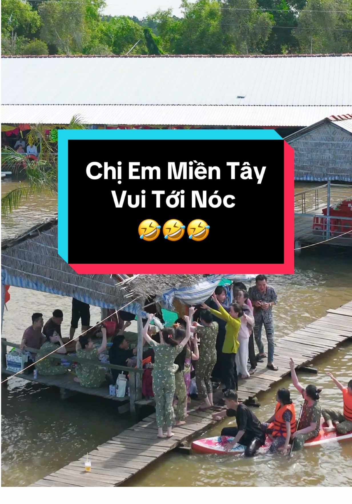 Theo mấy ổng mấy bả về miền tây quậy đục nước,lên sịnh…🤣🤣🤣 #dongsenthapmuoi #mientay #dulichvietnam #muanuocnoi #flyviewvn 