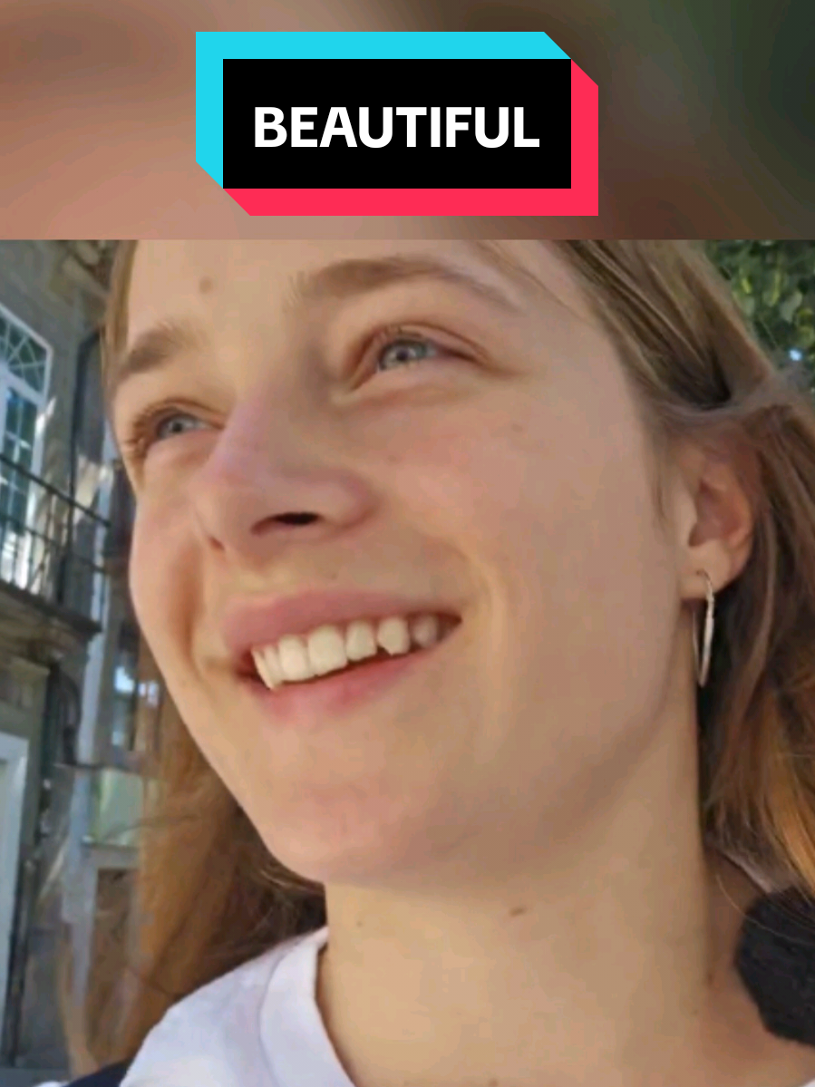 The hard life of a woman 😅 #qoqsik #woman #beautiful #twitch #fyp 