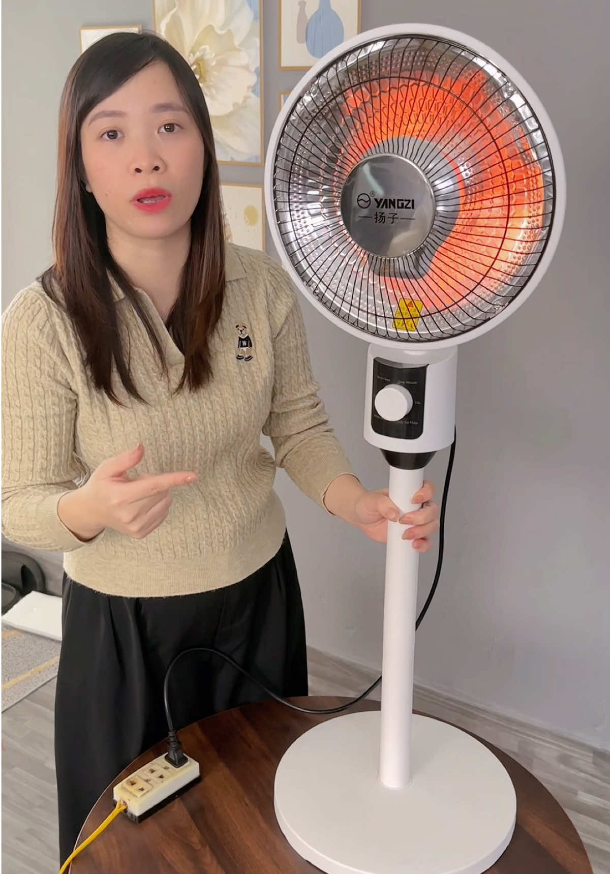 Quạt sưởi gốm xoay tự động mẫu mới #quatsuoigom #quatsuoiammuadong #xuhuong #melinhanh 