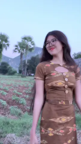 တကယ်ဆောင်းပီသလာပါပြီ အရမ်းအေးလာပြီနော်😰#weloveYAT #fyp 