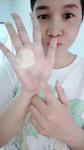 ทาครีมทั้งหน้าแล้วตัว คุ้มมากจ้า #ผิวขาว 