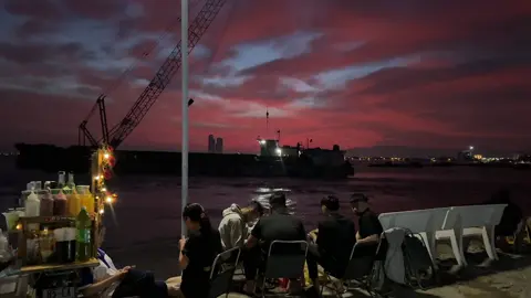 #xuhuong bầu trời hoàng hôn chiều nay 🥰🥰🥰cảm ơn mọi người đã ghé ủng hộ nha #chillmộtchút #kèlăngôngnamhảiKhánhhội #ngắmhoànghônởbiển #bántừ4hđến7h30 