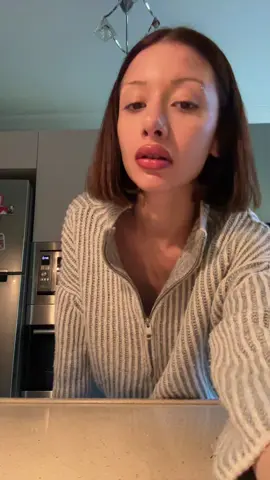 Bu gece şarkısı çıkan karı neşesiy