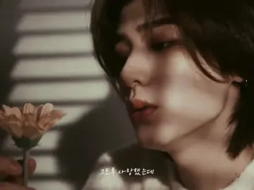 “But religion plays such a big role here, ya?” Inilah icon lesbian ibu kota kesayangan kita dengan genre angst nya guys...  (Ib ; spectlarbluu) #ihseong #mulnyangz #sungho #leehan #wlw 