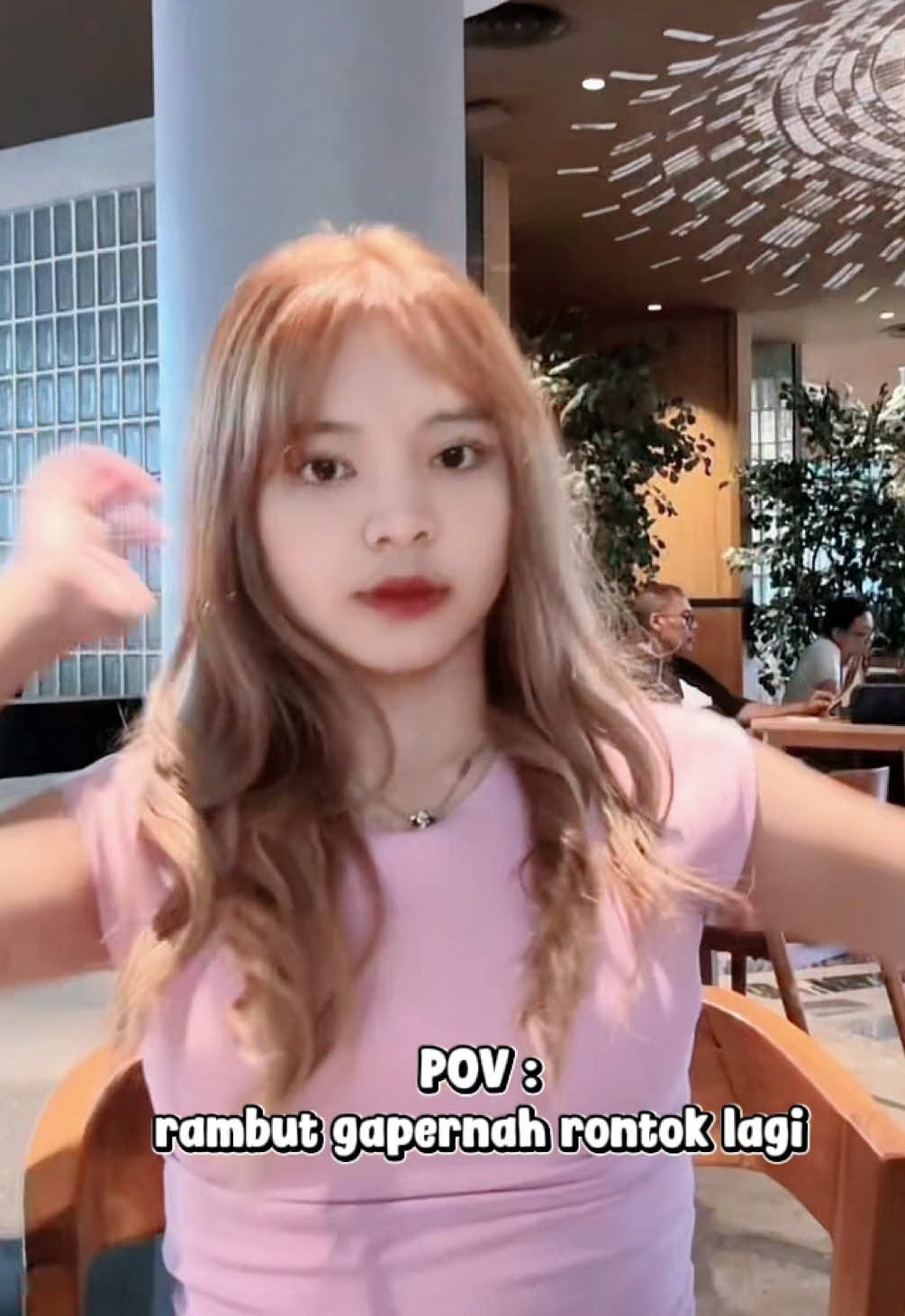 Ga takut rambut rontok karna udah mentok pilih km @Elumor Beauty 😋 #shampoo #elumor 