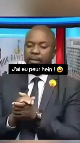 Si on n'a pas vu quand ça entrait, on verra au moins quand sera sorti ! 😎 #proverbs  #politique  #rire_tiktok 