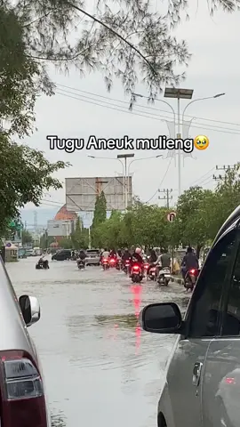 #banjir #masukberanda #kotasigli #pidie #aceh 
