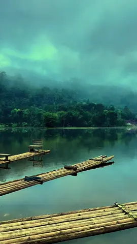 La buliah di gass kan kasiko baliak sanak ..! Danau ajaibnyo alah ganang baliaknyo..!#fypp #fyptiktok #fypsumbar #bukittinggi #tarusan 