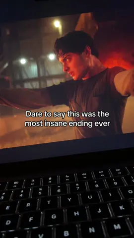 He looked fine here aswell 😭 I need Christmas to come fast I wanna know more on what happens next ;-; #strangerthingsseason5 #strangerthings #willbyers #fypage #fypviralシ 