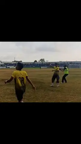 Steward langsung dikasi paham oleh skuad Persena 😀 Ini Persena Boss 