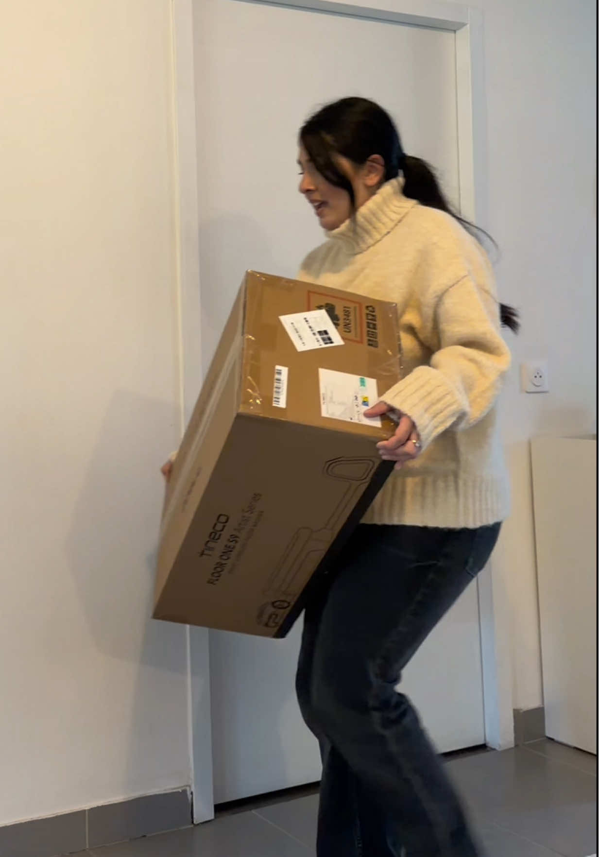 Le code est: *DILKPROMO* ,il est valable du 20/11 au 01/12. Sur Amazon, il s’applique uniquement aux produits listés ci-dessous. Sur le site officiel Tineco, il est valable sur tout le site. La réduction est de 6 %. Collaboration 