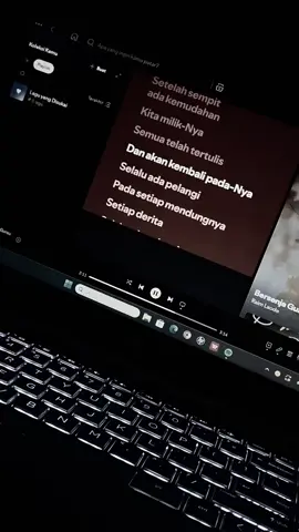 cerita disini ? >> #bersenjagurau #raimlaode #lyrics #spotify #fyp 