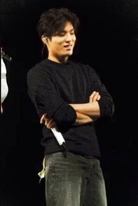 GANTENGGGGG BANGETTTT😭😭 #jeongwoo #treasure #4u #fypage 