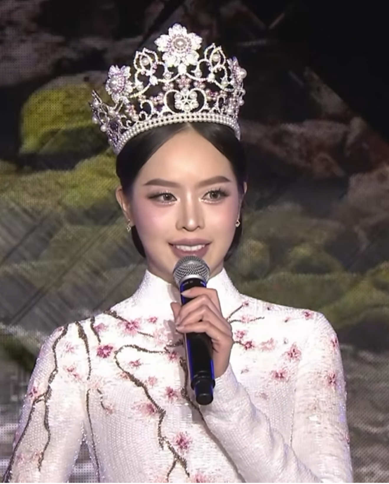 Final walk of Miss International 2024 - @Huỳnh Thanh Thủy ✨🇻🇳 #phamkimdung #HuynhThiThanhThuy #MissInternational2024 #SenVang #MI2024 