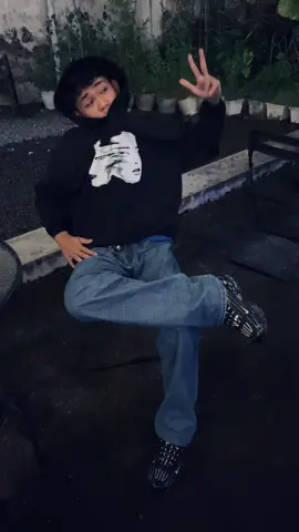 iyuuw #fyp #funny #random #h 