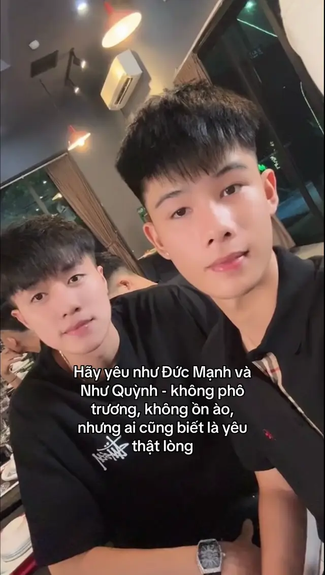 không phô trương, không ồn ào, nhưng ai cũng biết là yêu thật lòng #legiahuy #ducmanh 