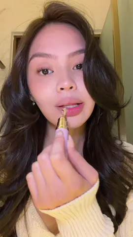 My easy go-to lip serum I bring around everywhere 💋