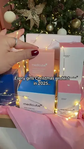 Glow glass skincare set by medicube 💝✨#skincare#bestbeautyproducts #medicube#koreanskincare #giftsforher 