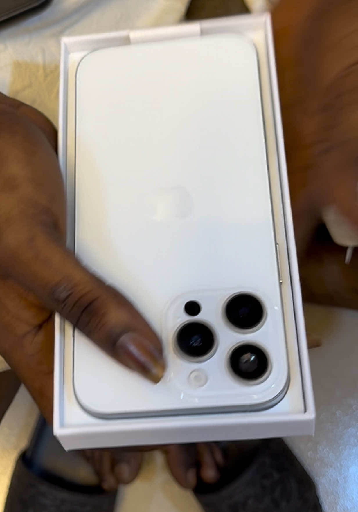 #yemyshipments #yemyshipments #ibadangadgetstore #lagosgadgetstore #iphone 