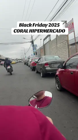 Los clientes ya haciendo fila para aprovechar el mejor viernes negro del Ecuador #blackfriday #coralhipermercados #paratiiiiiiiiiiiiiiiiiiiiiiiiiiiiiii 