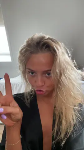 Godmorgen grwm⭐️⭐️⭐️⭐️⭐️⭐️#fyp #playingdressup #makeuptutorial #viralvideo #foryou #skandinavia 