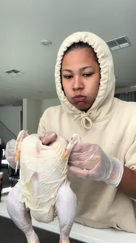 Happy Thanksgiving!🦃🍁🍽 – reposting my first REAL thanksgiving in the military! Sending my mom a video asking her why my turkey looks like this! 😭😭 #repost #funnyvideos #thanksgiving #fail 