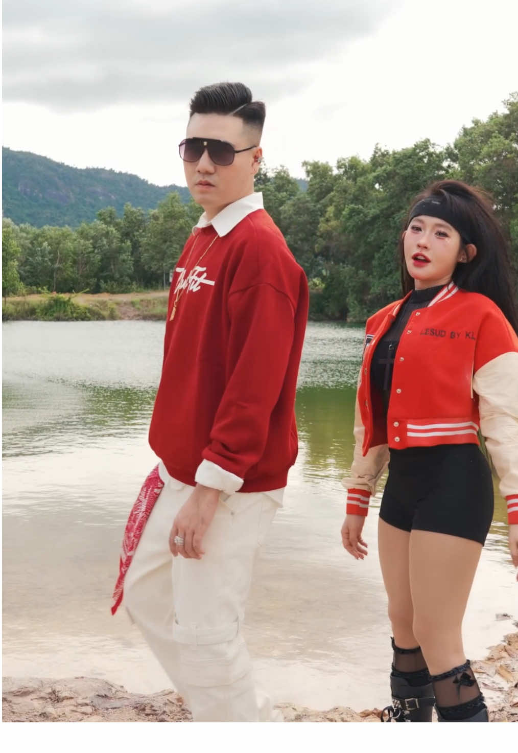 Lặng im sống giữa thế gian lắm bi hài … Cuộc đời mà thì phải có những khúc cua #danhtuantrung #danhtuấntrung #khuccuacuocdoiremix #khuccuacuocdoi #nhachaymoingay 