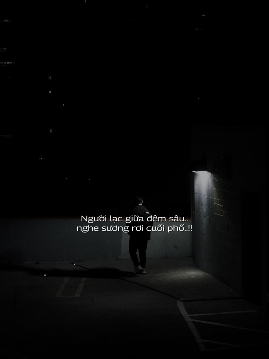 người lạc giữa đêm sâu nghe sương rơi Cuối phố  #fpyシ  #nhactamtrang  #nvy_065 #nhachaymoingay #nhacbuontamtrang 
