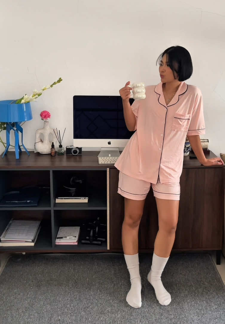 Your favorite pink pajamas now back in stock 😍💗✨🛍️ #joybasic #premiumquality #CapsuleWardrobe #basics #pajamas #gajiansale 