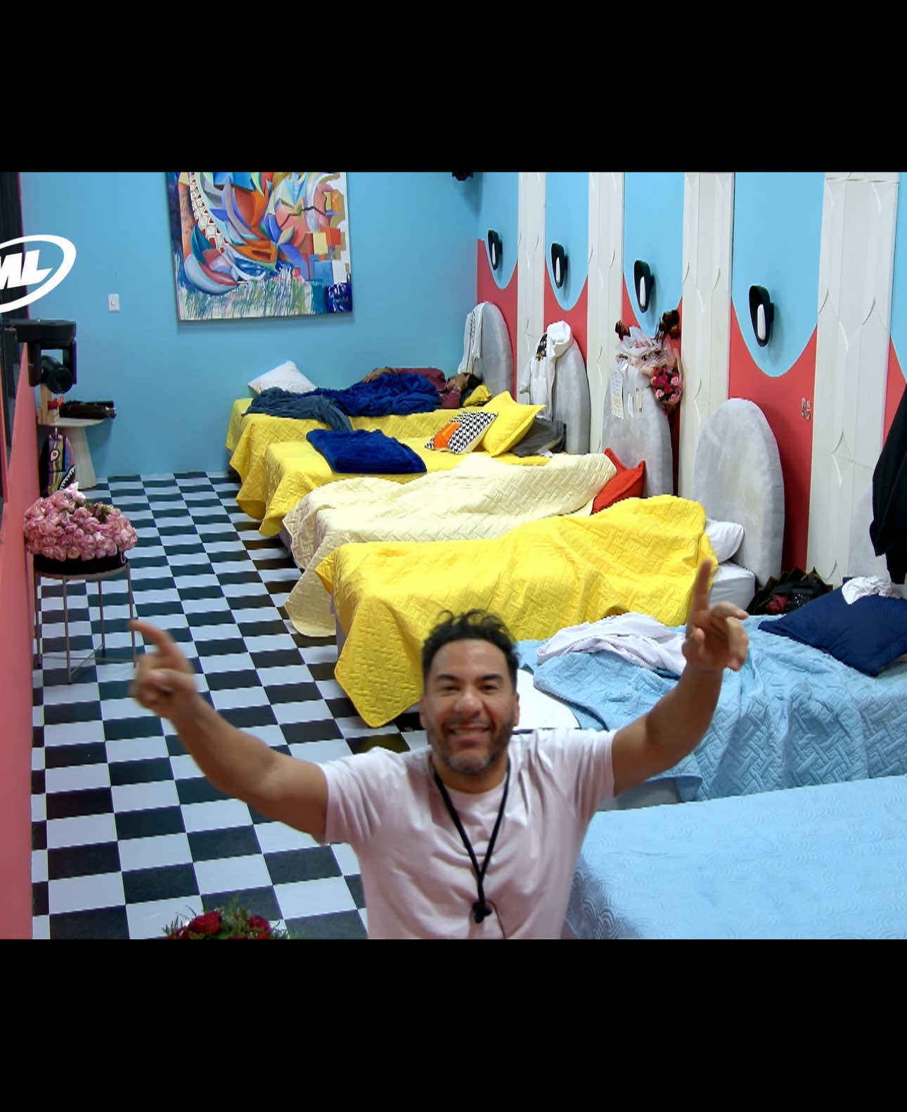 Si no te levantas así como #cristiancasablanca quédate acostado 