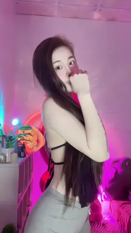 Nay chân nhảy ngon lành rùi 😂#xuhuongtiktok #idollive 