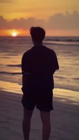 sama seperti senja,kamu masih dan akan tetap menjadi yang paling favorit diantara langit lainnya🤍 #najib#jibun#najiblovers#fyppppppppppppppppppppppp#magelang24jam 