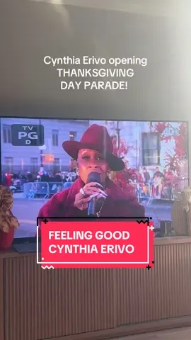 Feelin Good this Thanksgiving! #macysthanksgivingdayparade #macys #wicked #thabksgivingdayparade 