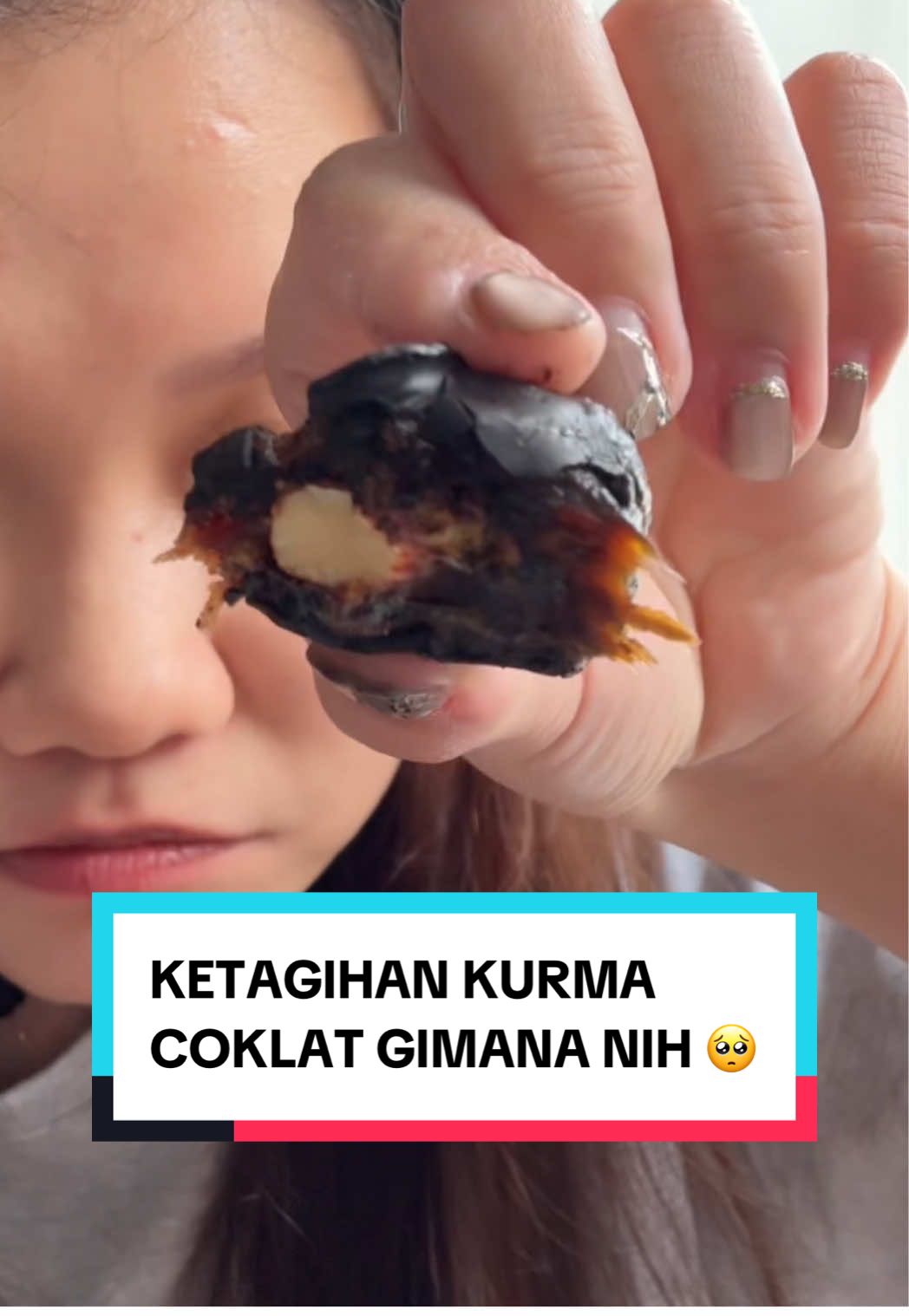 Kurma coklat siapa yg gasuka kalo enak beginii 😭😭💯 #kurma #kurmacoklat 