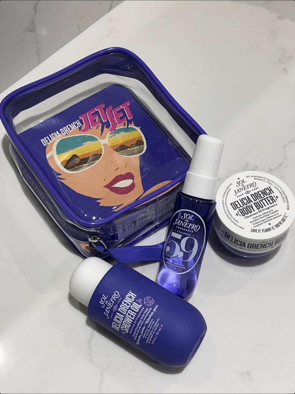 @We Are Eves sent me @Sol de Janeiro ‘s Delicia Drench Jet Set and I’m OBSESSED! I’m loving the travel kit and it is basically all I need to stay moisturised and smelling GORGEOUS.  💜 The shower oil is more of a second step self care item which you use after scrubbing all the dirt off your skin. Gives that moisture boost during colder weather perfectly. 💜 Needless to say the Body Butter is proper THICK. I mean a little goes a seriously long way.  💜 finishing everything off with perfume mist straight onto skin to be immersed in the sweet scent of orchid and sandalwood. Immediately uplifted! I absolutely adore this set. A perfect gift this season.🎁 #complimentary #producttester #weareeves #testandreview #skincare 