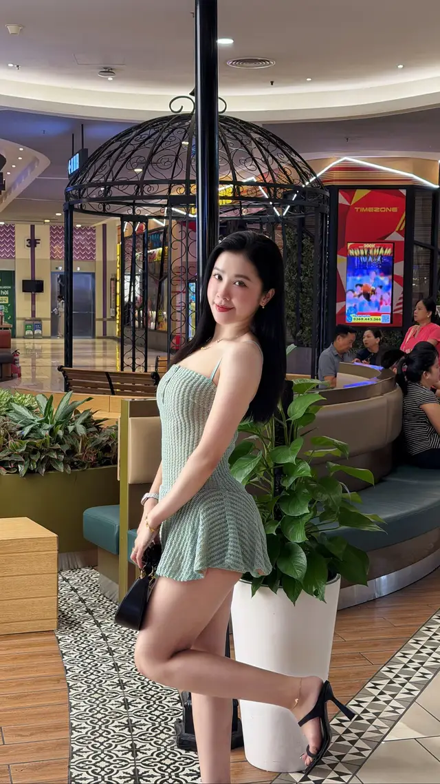 Kể cả trời ko nắng thì vẫn phải trong. Đời ko cần rực rỡ, nhưng tim phải rực hồng ❤️😚#xinhdep #slay #girlxinh #xuhuong #fyp 