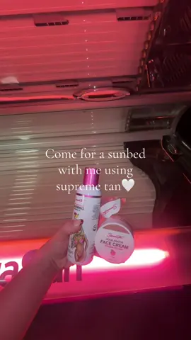 @SupremeTan on sale rn😍😍