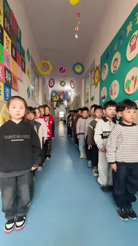 老师，这是何意，我儿子回来哭的饭不吃。😂😂😂#幼儿园#小朋友#可爱#配对成功