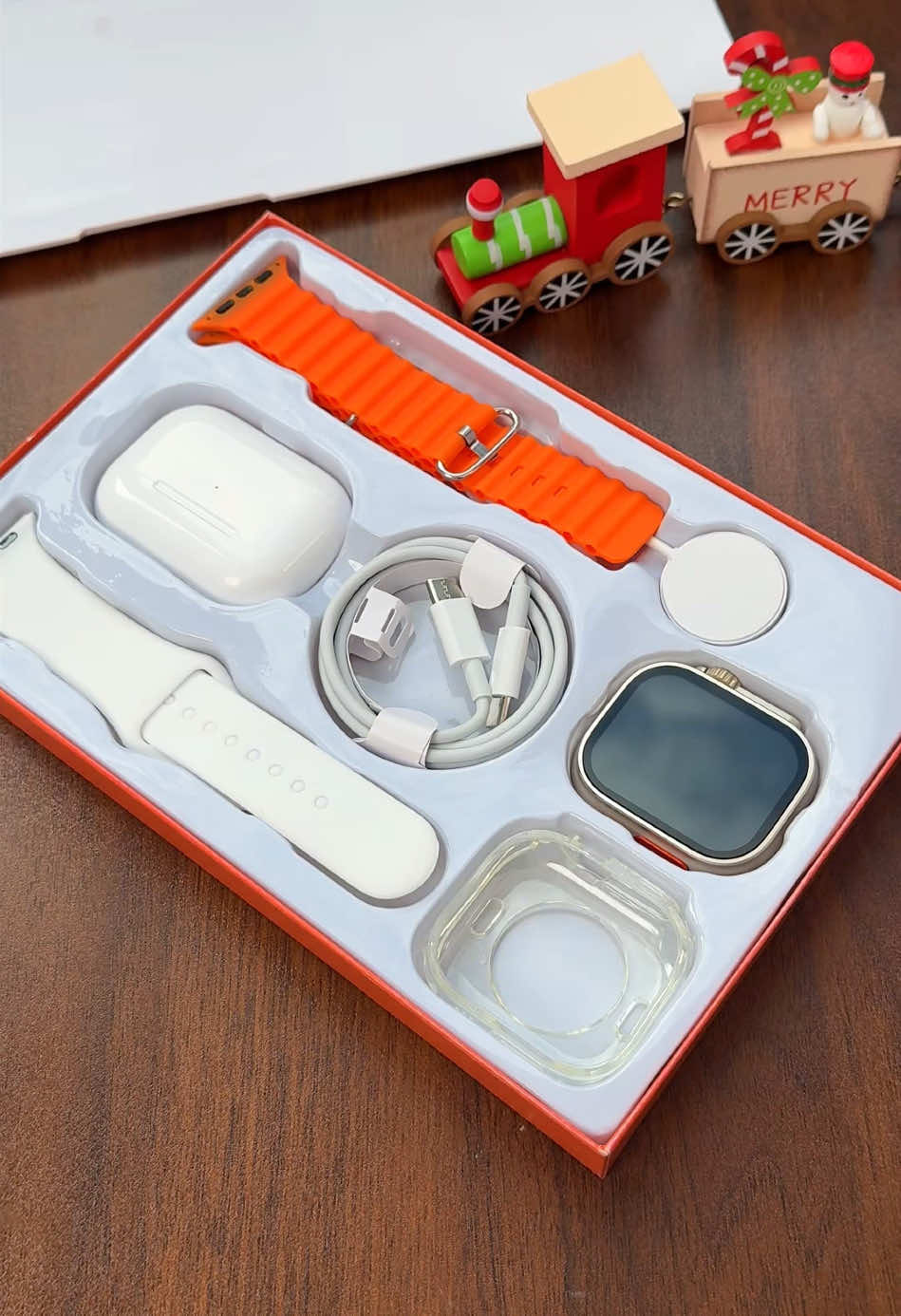 This smart watch set makes the perfect Christmas gift!‼️❤️ #giftideasforkids #kidgifts #christmastoys #giftideas #christmasshopping #tiktokshopblackfriday #tiktokshopcybermonday #spotlightfinds 