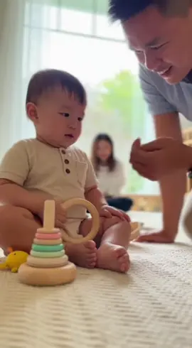 Em bé tập nói #embedangyeu #xuhuong 