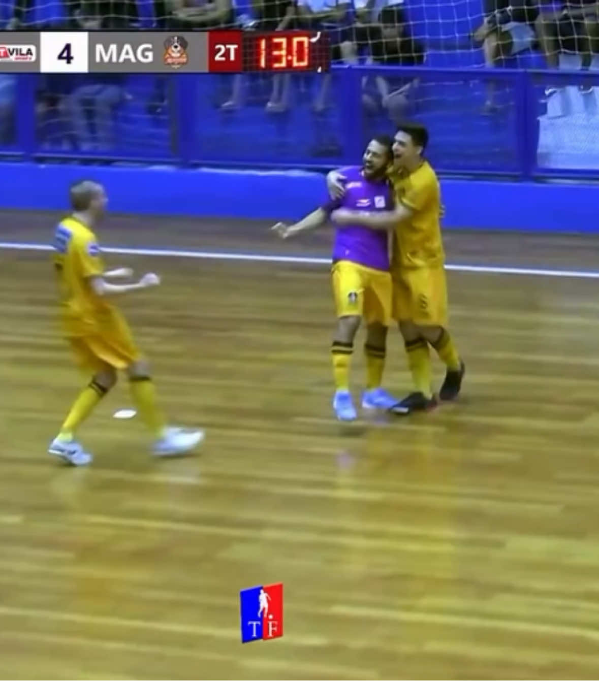 Power Play 💪🏻#futsal #futsalplayer #football #Soccer #fyp 