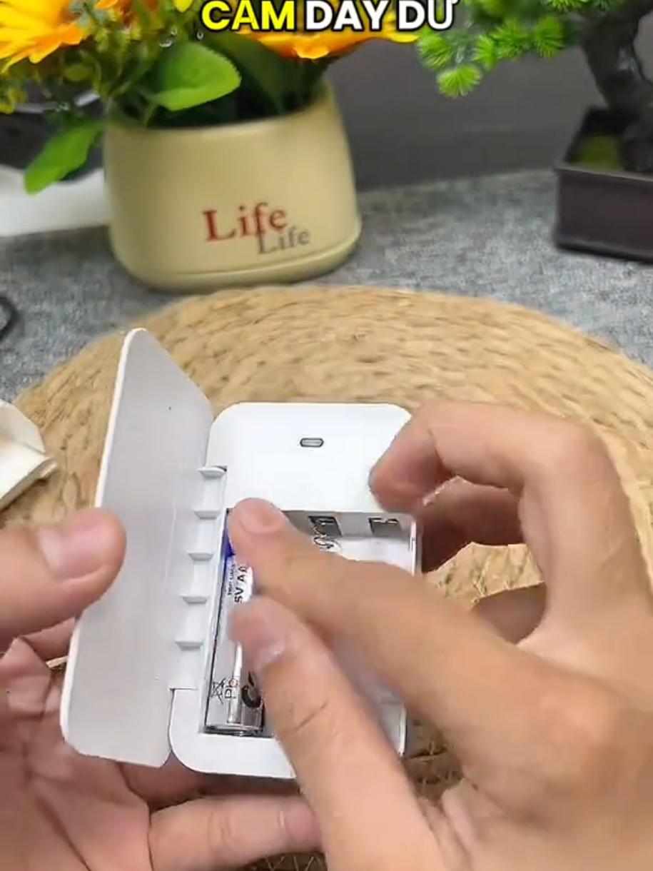 Box Sạc Dự Phòng Dùng Pin Tiểu  #sansaleonline #giadungtienich