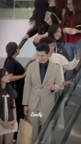 Anh Tuấn Model hôm nay bảnh @Ma Ran Đô #marando #truytimdienlonghuong #Charlestyrwhitt 