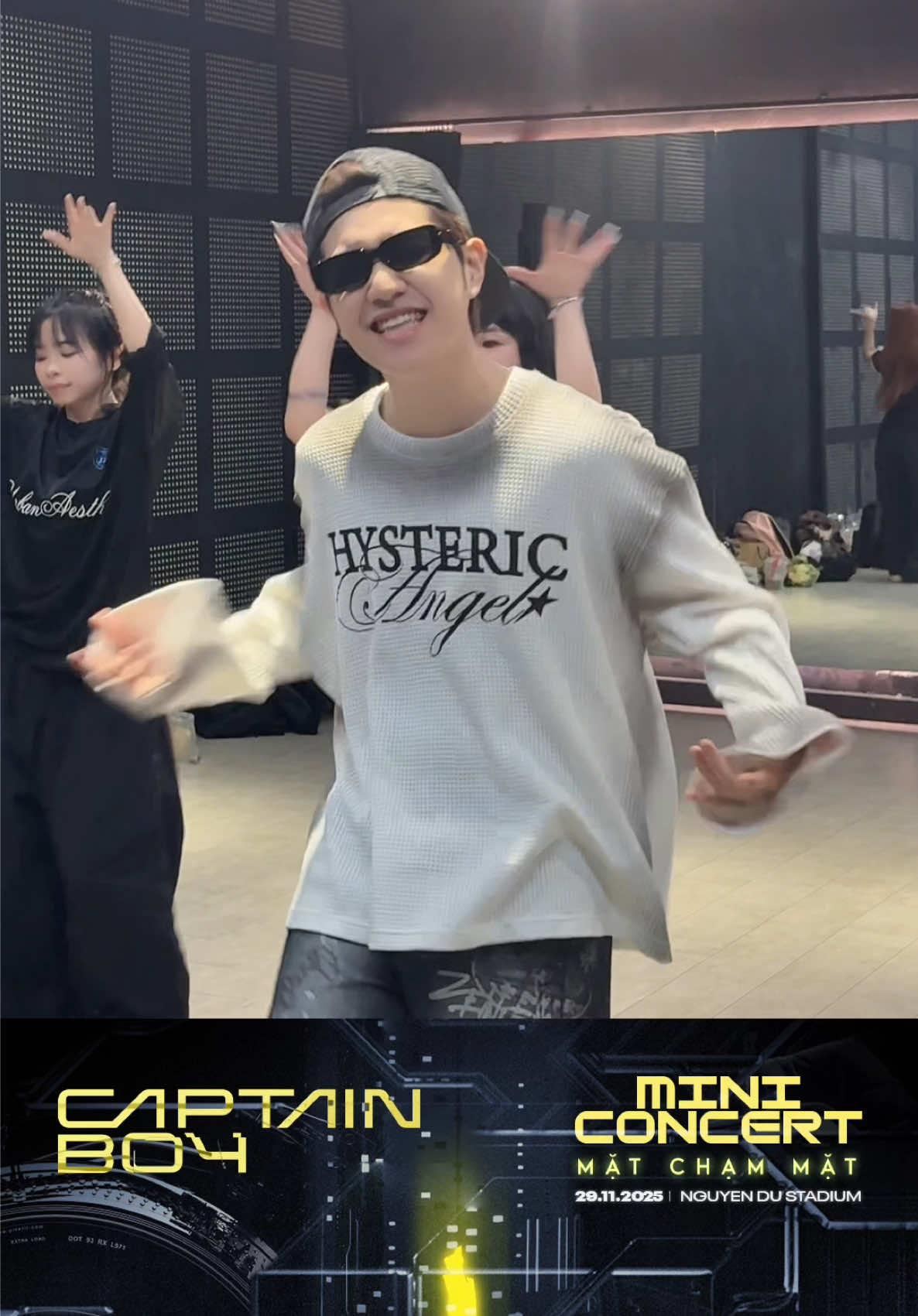 Cũng có tập luyện nghiêm túc mò… #CAPTAINBOY #MATCHAMMAT #MINICONCERT #CAPTAINBOYENTERTAINMENT #CBE 