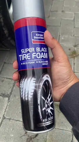 Penghitam ban mobil bersih mengkilap sekali semprot #pembersihban #penghitamban #pencerahban 