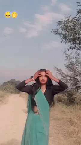 vairal song 🤭😅 #fyppppppppppppppppppppppp #foryou #bhachpurisong🥵😎 #onlyson 😅#miss_muskan_🦋 