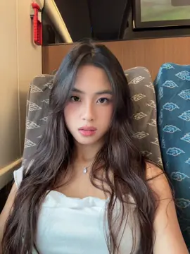 kok lagunya terngiang-ngiang ya ☺️