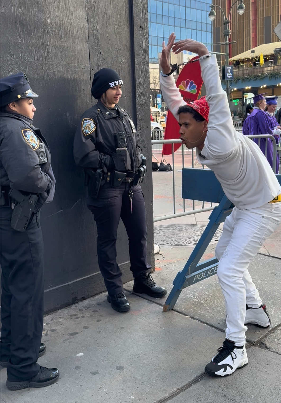 Macy’s Parade!🎉 #vtyellow #nypd #nyc #macysparade #thanksgiving 