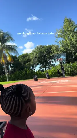 and our cousin eats it up every time! 🤏🏽🤏🏽🤏🏽 #blackgirlmagic #toddlerhairstyles #girlshairstyle #4chair #imjustagirl 